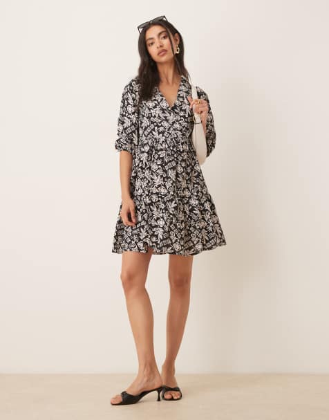 Lovedrobe Smock dress in black - view 1