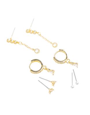 Lovisa - 4er-Pack vergoldete Ohrringe mit Zirkonia-Besatz-Goldfarben