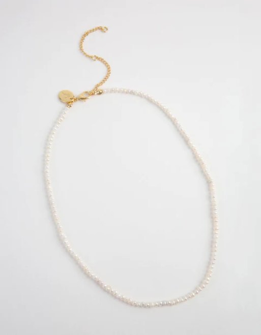 Lovisa - Collana color oro con mini perle d'acqua dolce bianche 