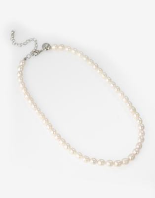 Lovisa Freshwater pearl short necklace in white