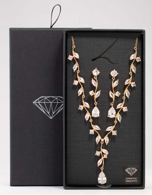 Lovisa - Set de pendientes y collar dorados con diseño de enredadera con cristales, 3 de 4