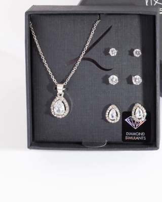 Lovisa - Set in Silberoptik, aus Halskette und Hängeohrringen mit birnenförmigen Anhängern aus Diamant-Imitaten