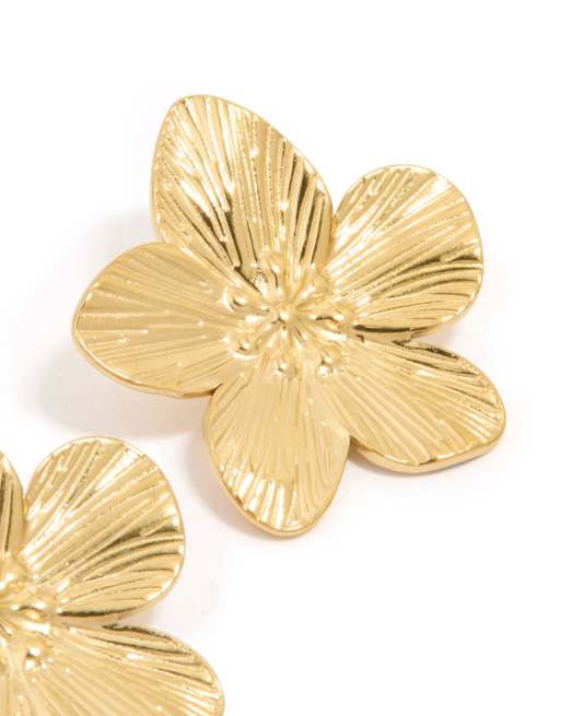Lovisa Waterproof gold plated stainless steel textured flower stud earrings in gold, 3 of 5
