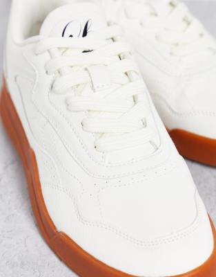 retro soles trainers