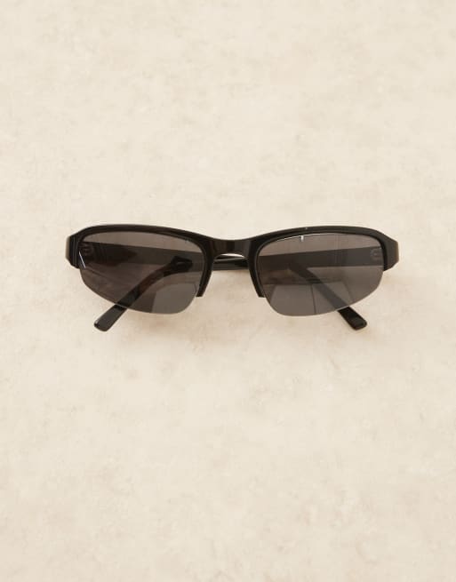 Lu Goldie Gia racer style sunglasses in black, 3 of 4
