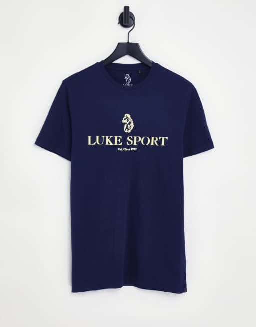 white and navy blue graphic tee