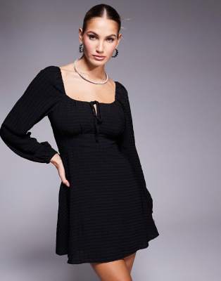 ruched bust balloon sleeve mini dress in black