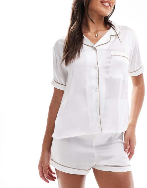 Luna bridal short sleeve revere pyjama set with beige pipping in white, 3 of 4