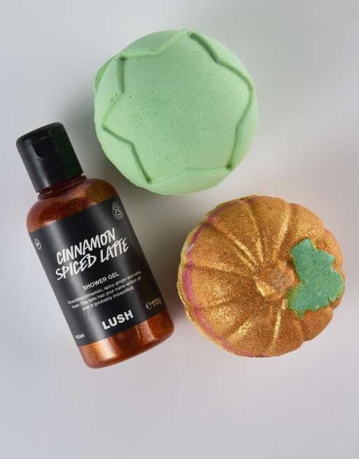 LUSH All hallows' treats bathing bundle, 2 of 3