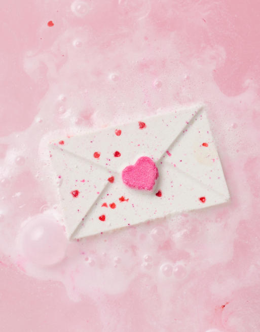 LUSH Valentine's Be Mine Bath and Shower Duo, 2 of 3