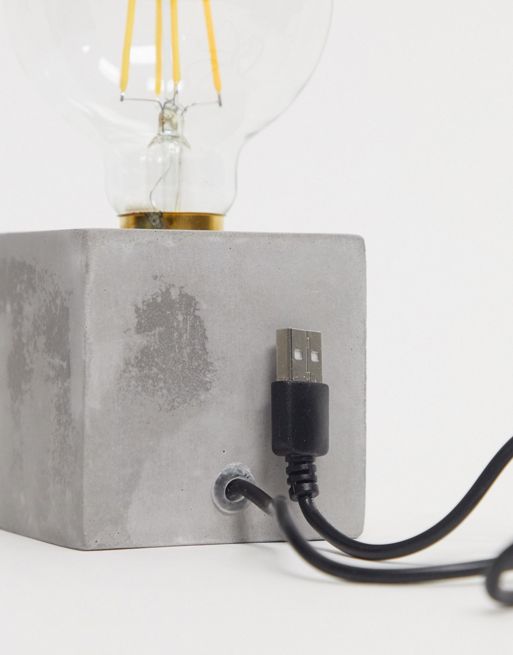 Luz para escritorio con diseño de bombilla y USB de Typo