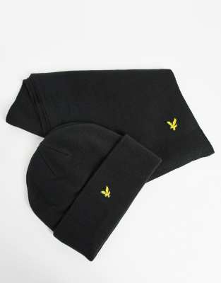 Lyle and Scott - Cadeauset met muts en sjaal in zwart | ASOS
