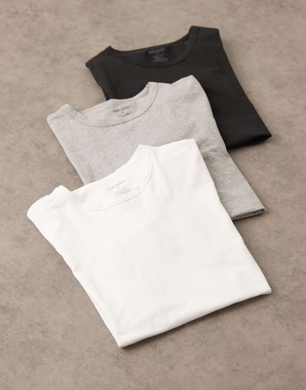 Lyle & Scott Basic 3 Pack T- Shirt in black, grey and white