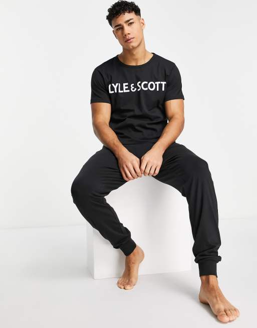 Lyle & Scott - Bodywear - Loungeset met T-shirt en joggingbroek in zwart