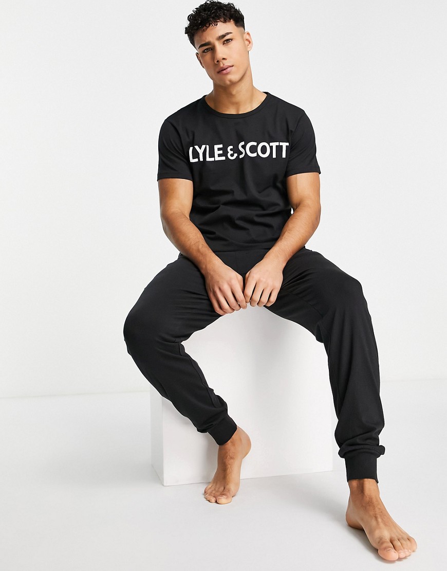 Lyle & Scott Bodywear T-Shirt And Joggers Lounge Set In Black