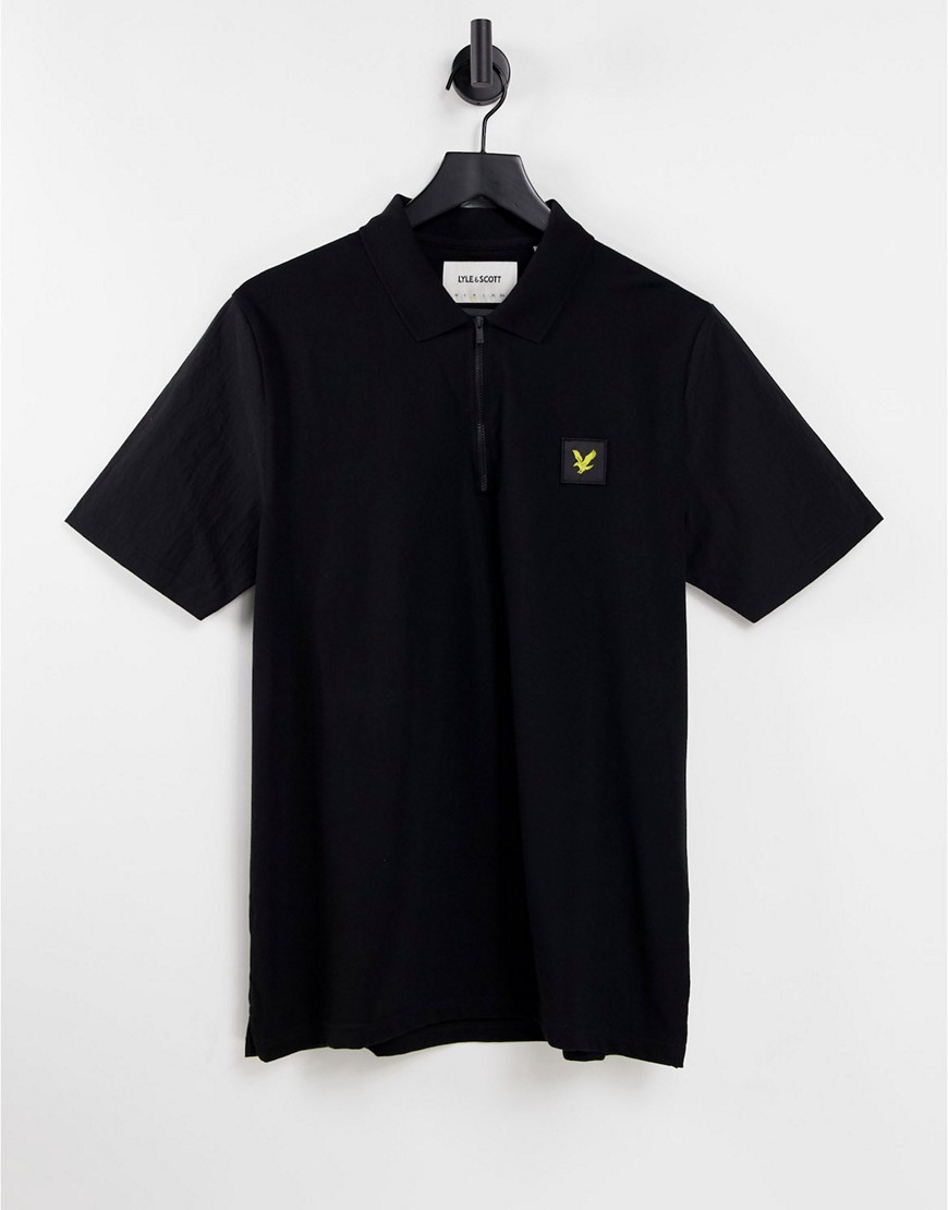 Lyle & Scott - Casuals - Sort polo med badge-logo og lynlås i halsen