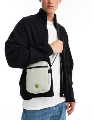 Lyle & Scott cross body in green