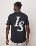 [Lyle & Scott] Lyle & Scott emblem graphic t-shirt in navy XS Navy