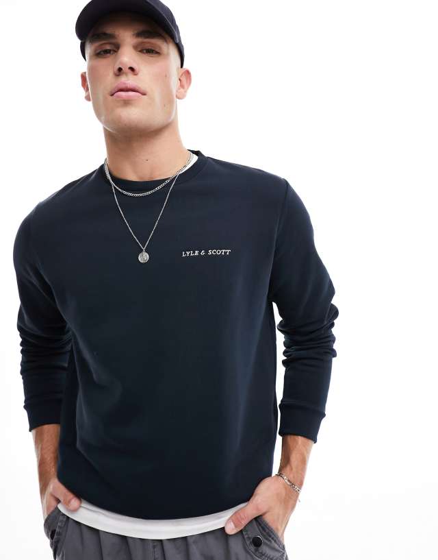 Lyle & Scott - embroidered logo sweatshirt in navy