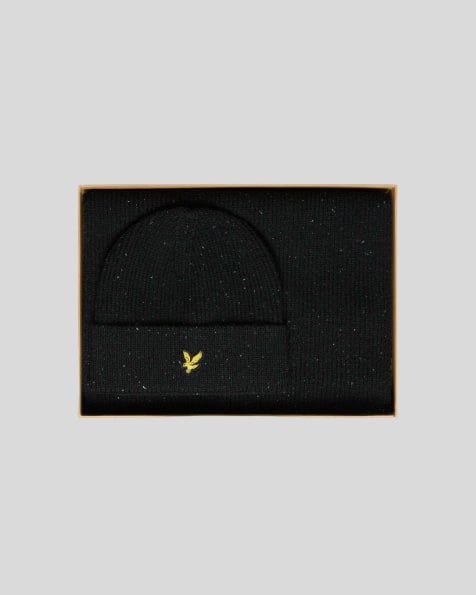 Lyle & Scott Headwear donegal scarf and beanie gift set in z865 jet black - view 1