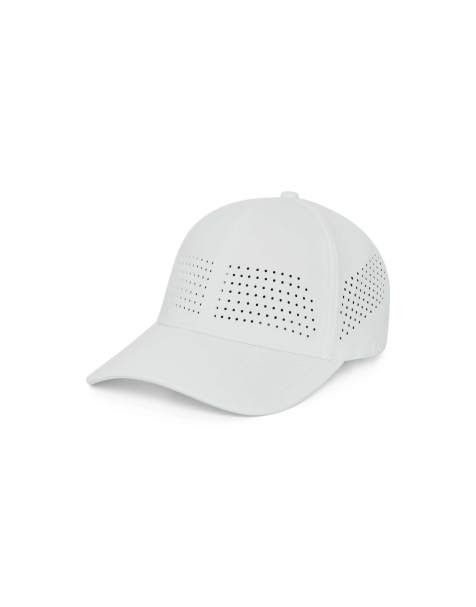 Lyle & Scott Headwear the course cap in 110 white - view 1