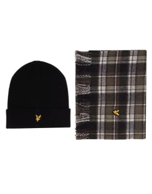 Lyle & Scott lambswool blend scarf and beanie set in jet black