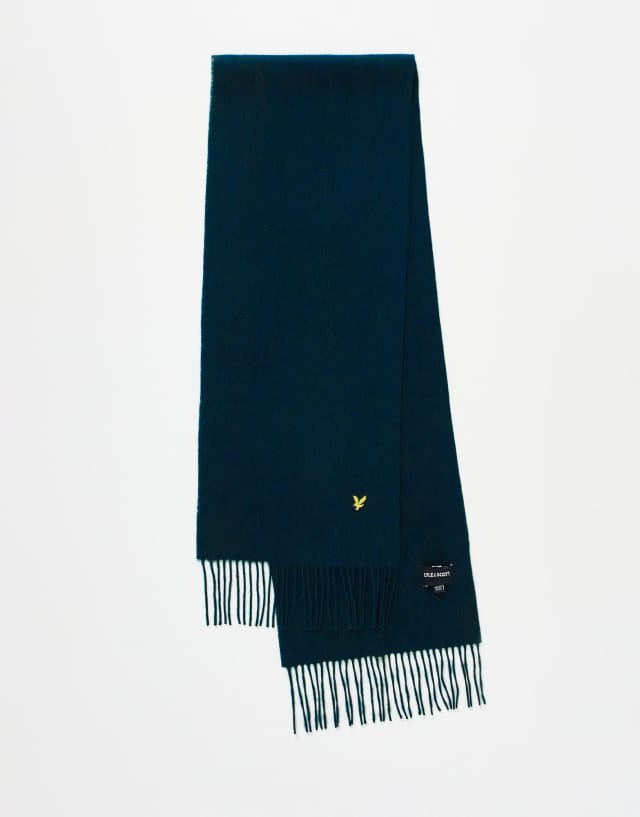 Lyle & Scott lambswool scarf in navy