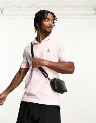 lyle & scott - ljusrosa pikétröja med ikonlogga
