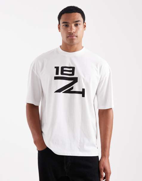 Lyle & Scott Loungewear graphic t-shirt in  white    - view 1