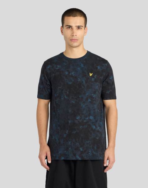 Lyle & Scott Ls t-shirt digital animal print script t-shirt in z271 dark navy - view 1