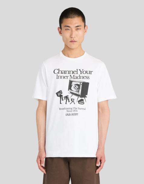 Lyle & Scott Ls t-shirt tv channel graphic t-shirt in 626 white - view 1