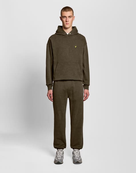 Lyle & Scott Mid bottoms heavy laundered sweatpant in y118 soft black - view 1