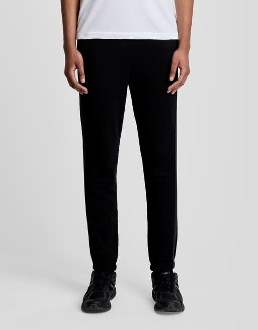 Lyle & Scott Mid bottoms jacquard tape joggers in z865 jet black, 2 of 7