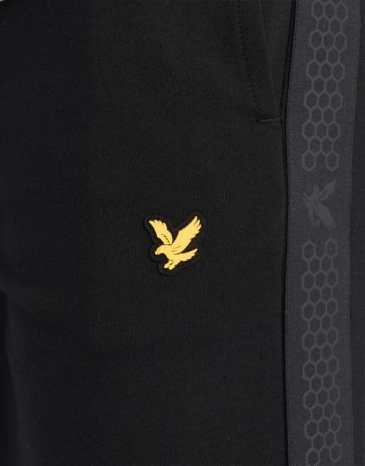 Lyle & Scott Mid bottoms padel taped joggers in z865 jet black, 5 of 5