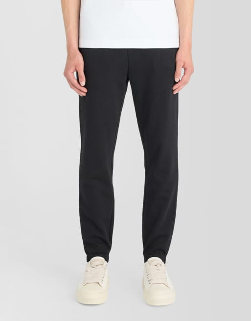 Lyle & Scott Mid bottoms textured eagle sweatpant in z865 jet black, 2 of 5