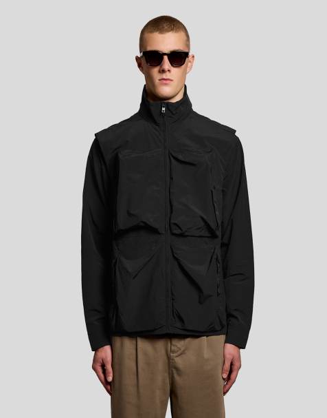 Lyle & Scott Mid jackets lightweight ripstop gilet in z865 jet black - view 1