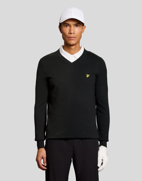 Lyle & Scott Mid knits golf 1874 v neck pullover in z865 jet black - view 1