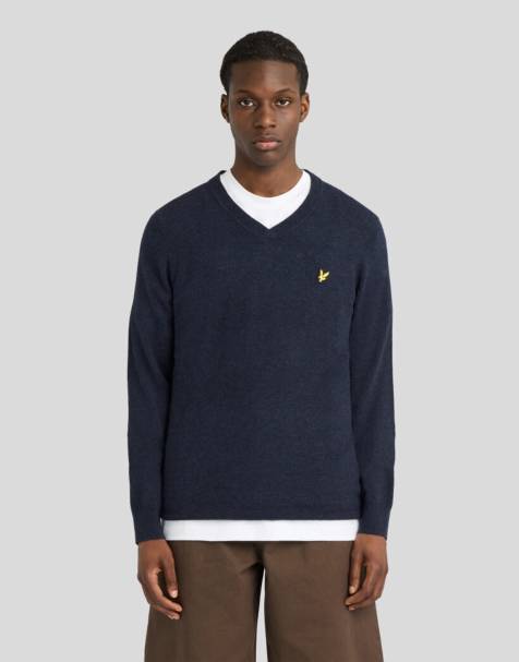 Lyle & Scott Mid knits lambswool blend v neck jumper in z56 dark navy marl - view 1