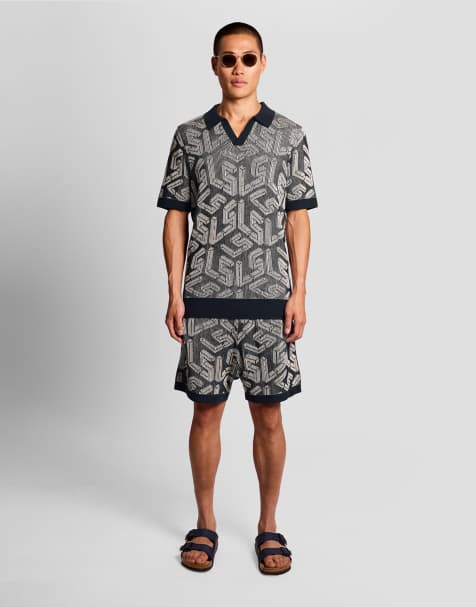 Lyle & Scott Mid knits ribbed emblem knitted polo in x336 dark navy/ cove