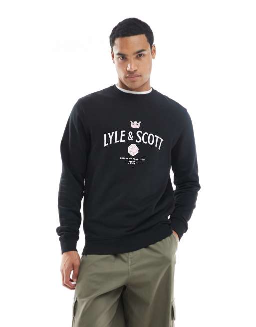 Lyle & Scott Mid layers cheers to tradition graphic crew neck in z865 jet black