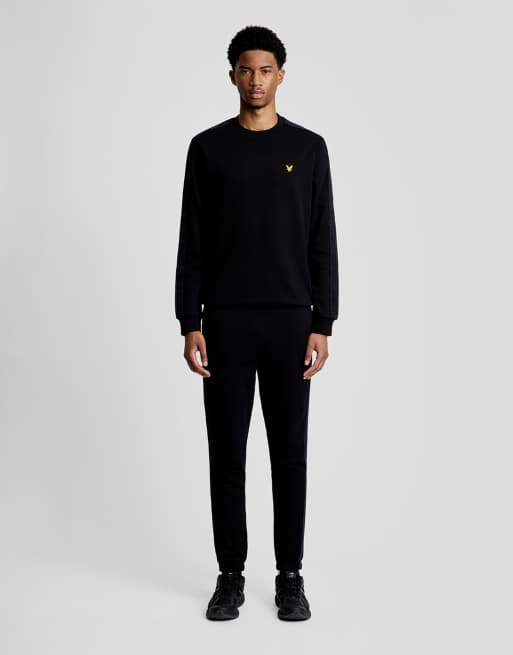 Lyle & Scott Mid layers jacquard tape crew neck in z865 jet black, 2 of 7