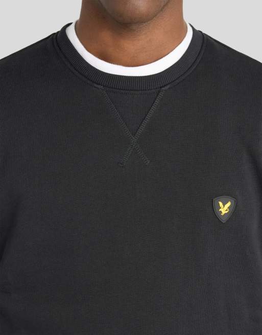 Lyle & Scott Mid layers shield badge crew neck sweatshirt in z865 jet black, 3 of 5