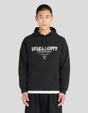 Lyle & Scott Mid layers soundscapes graphic hoodie in z865 jet black