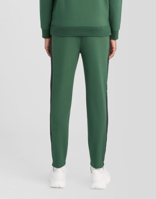Lyle & Scott mittelhohe Jogginghose mit Tape-Details in z305 canopy green, 4 von 6