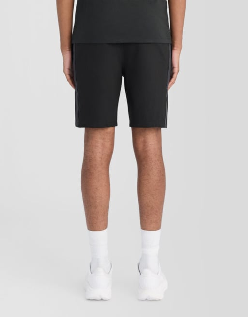 Lyle & Scott mittellange Shorts mit Banddetails in z865 Jet Black, 4 von 6
