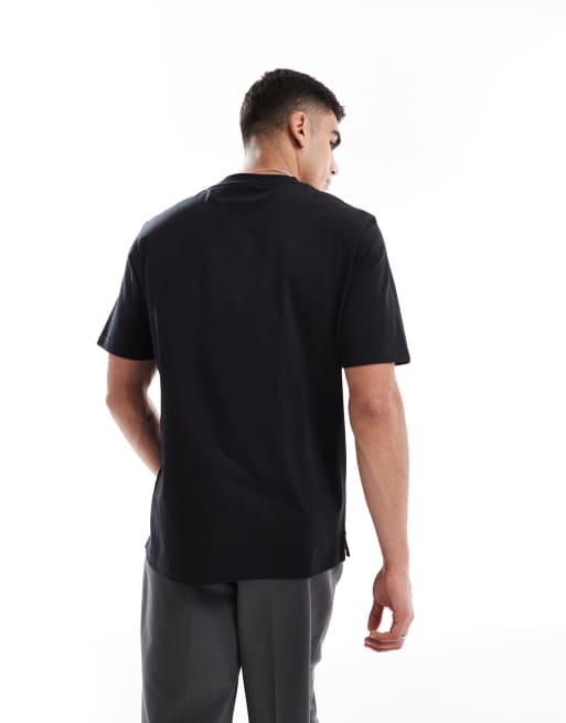 Lyle & Scott  oversized t-shirt in  jet black   , 3 of 4