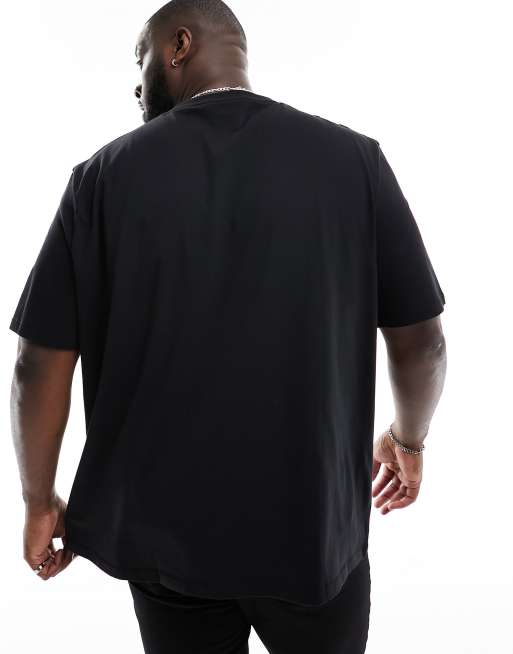 Lyle & Scott Plus – T-Shirt in Schwarz mit Markenlogo, 4 von 4