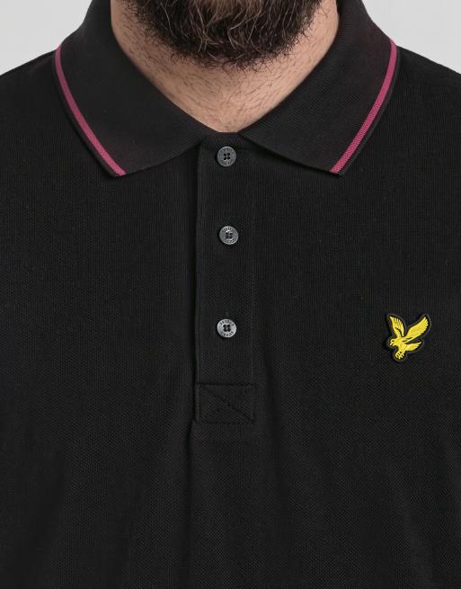 Lyle & Scott polo a maniche corte con colletto a contrasto in y326 jet black/pink flare, 6 di 7