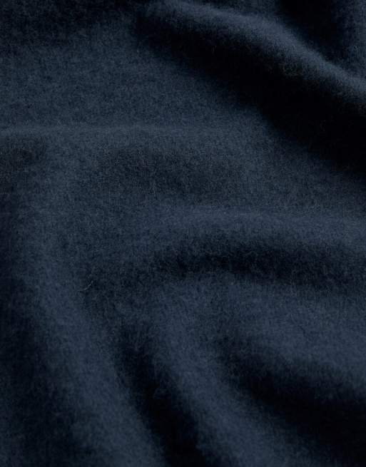 Lyle & Scott Scarves plain lambswool scarf in z271 dark navy, 2 of 2