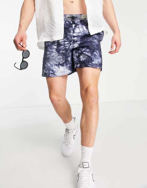 Lyle & Scott in mit Muster Mineralien-Optik Badeshorts – Schwarze | ASOS